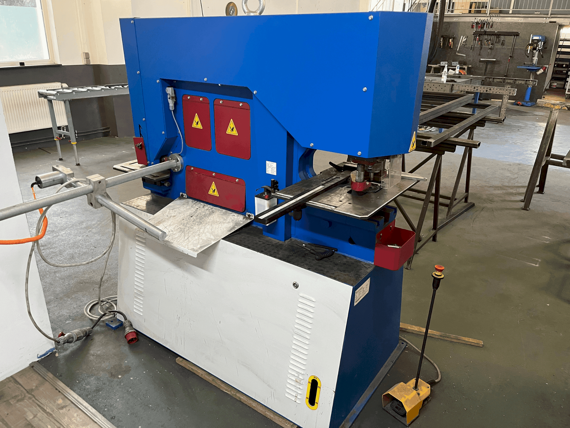 Front view of Metallkraft  HPS 65 DS  machine