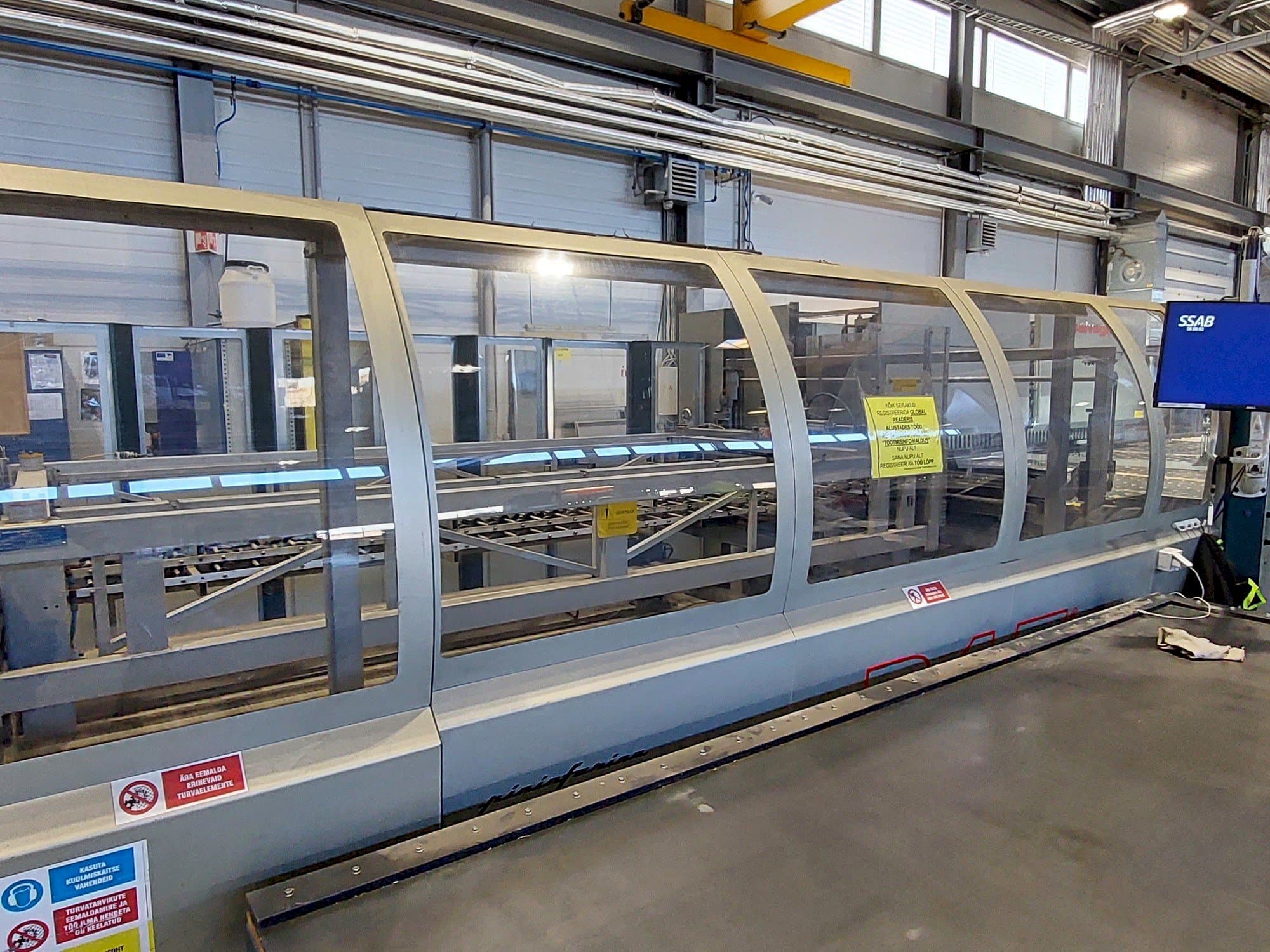 Front view of Salvagnini S4 0929 + P4 line machine