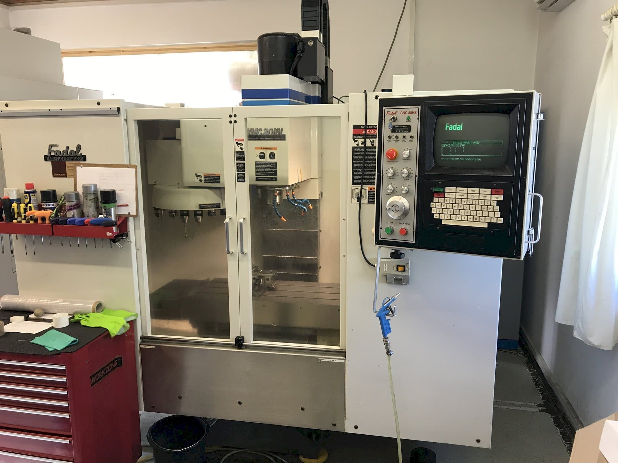 Front view of FADAL VMC 3016 L machine
