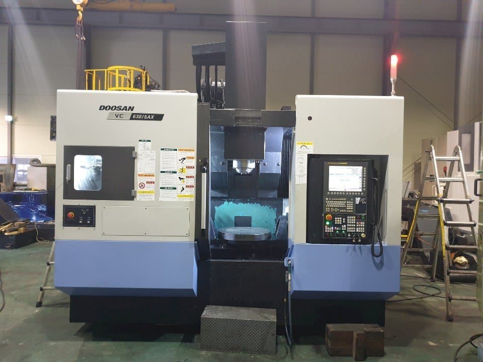 Front view of Doosan VC630/5AX  machine