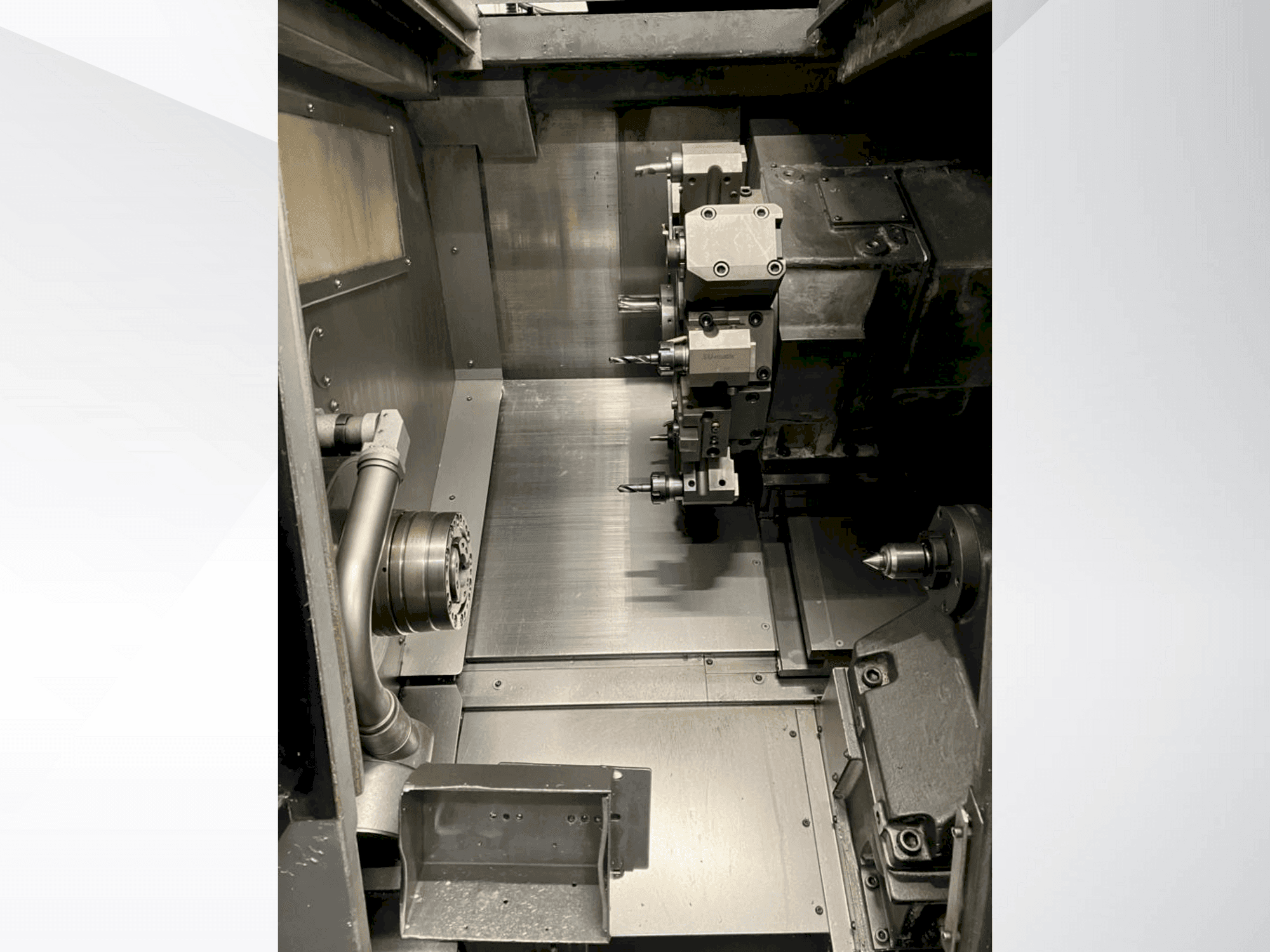 Front view of Okuma LB2000EXII MC machine