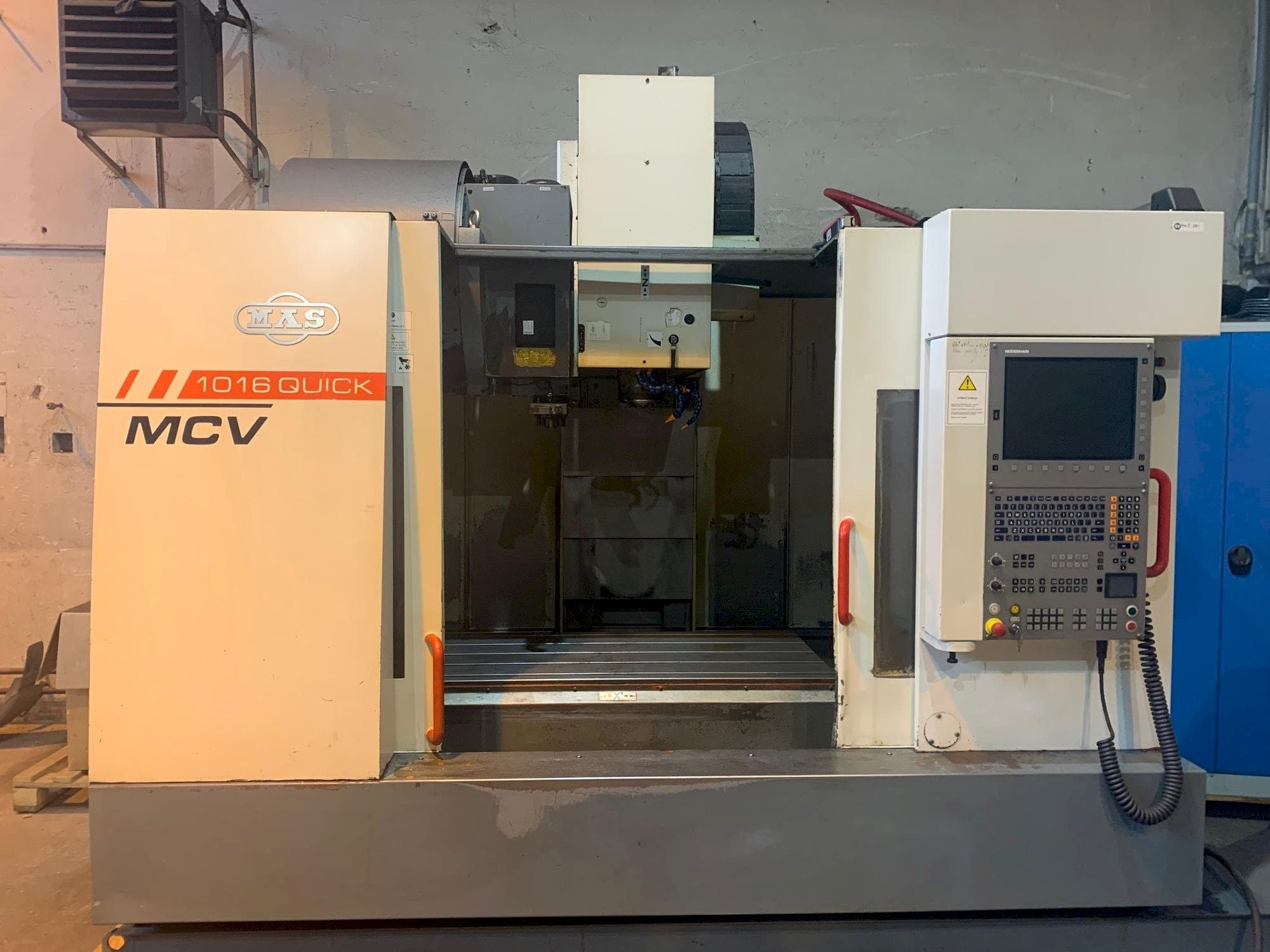 Front view of KOVOSVIT MAS MCV 1016 QUICK machine