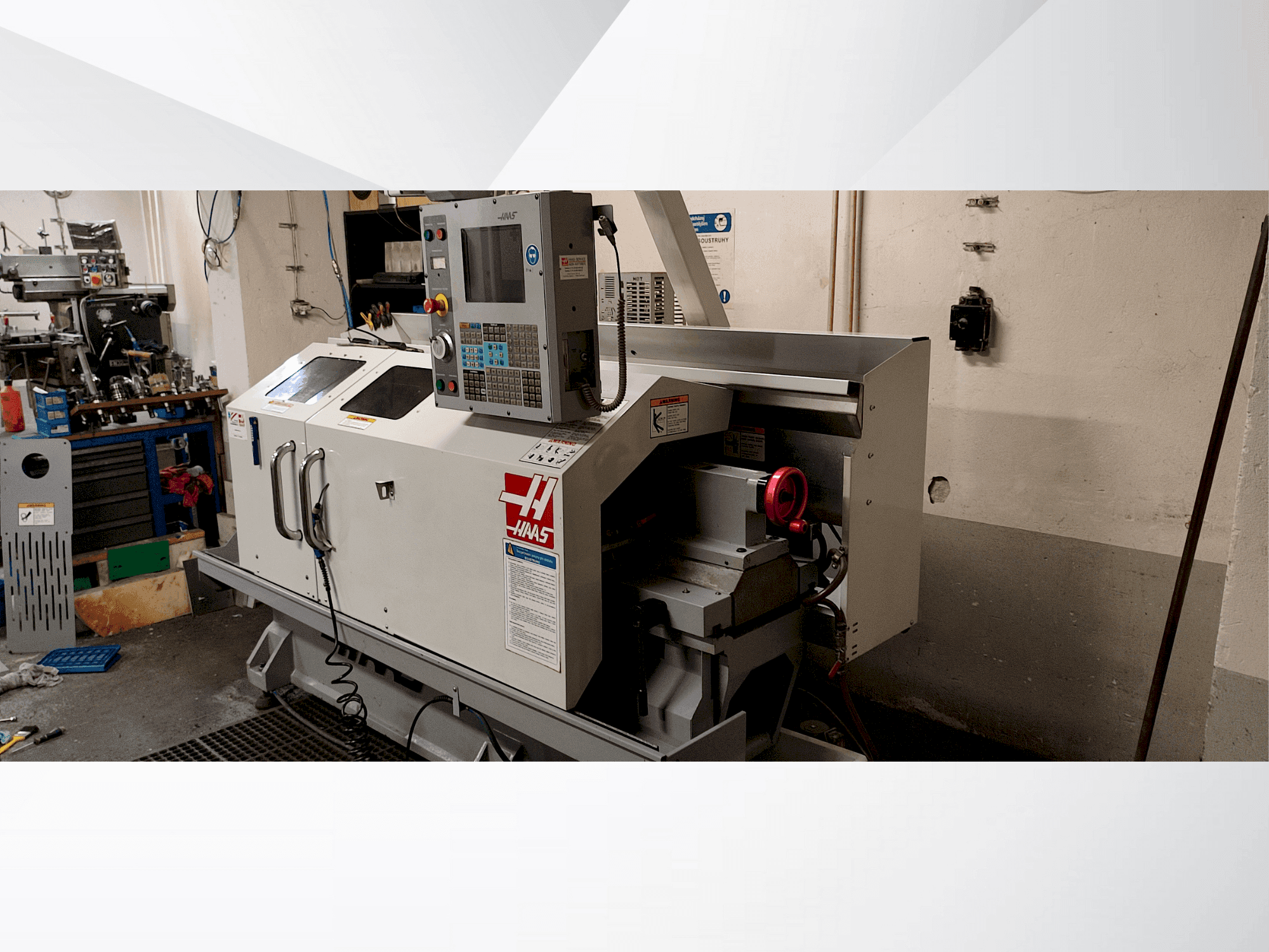 Front view of HAAS TL-2HE machine