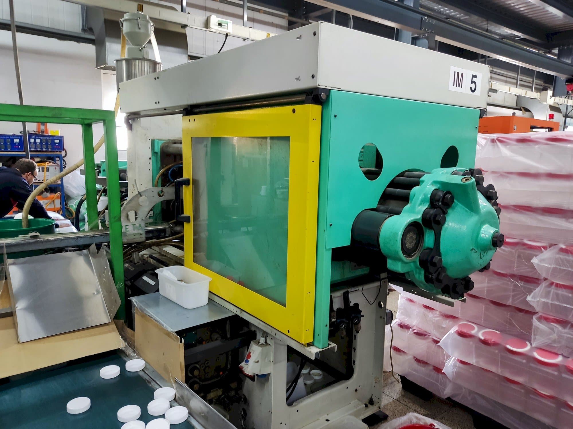 Front view of Arburg 470C 1500-675  machine