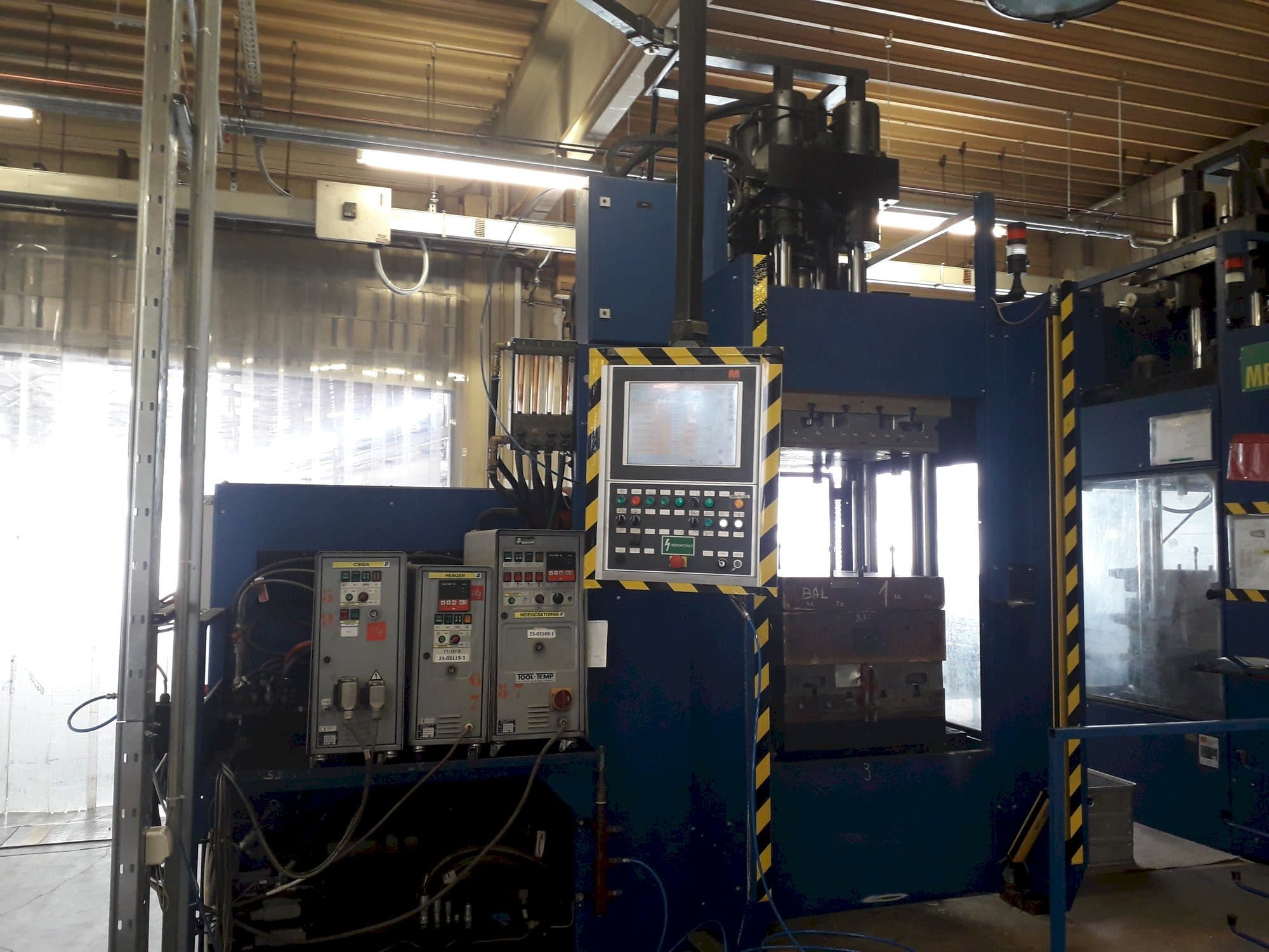 Front view of MAPLAN MTF2000/250  machine