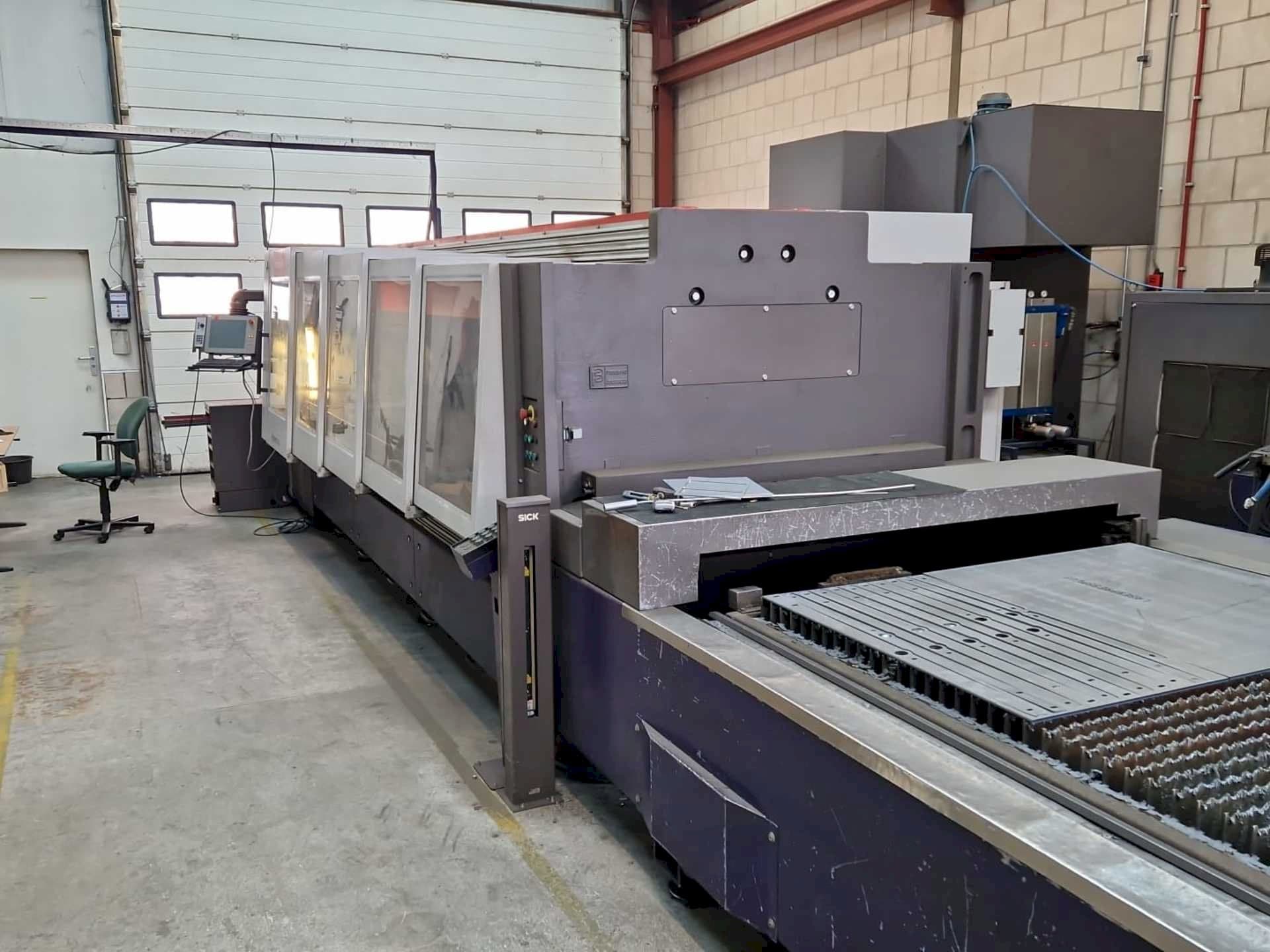 Front view of Bystronic BySpeed 3015 machine