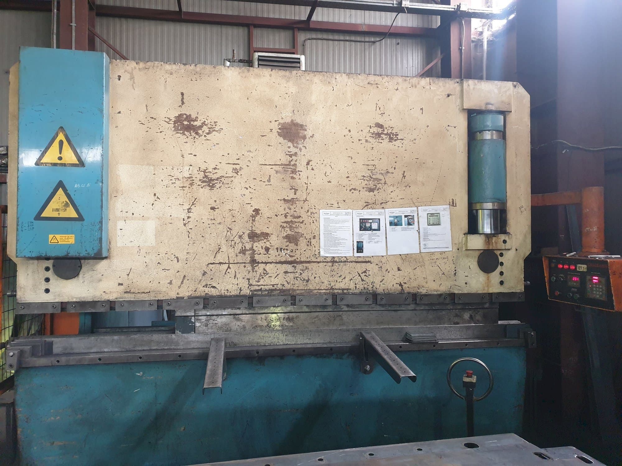 Front view of GIZELIS PB 130/3000  machine