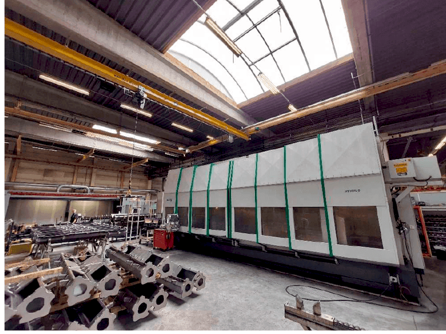 Front view of Unisign Univers 6  machine