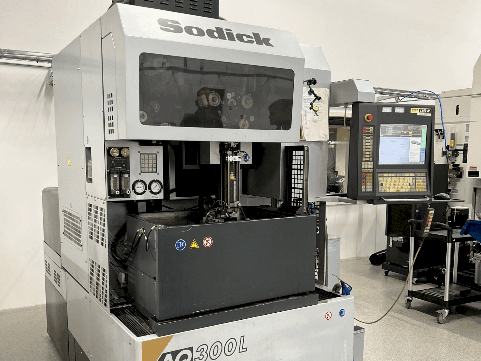 Front view of Sodick AQ300L  machine