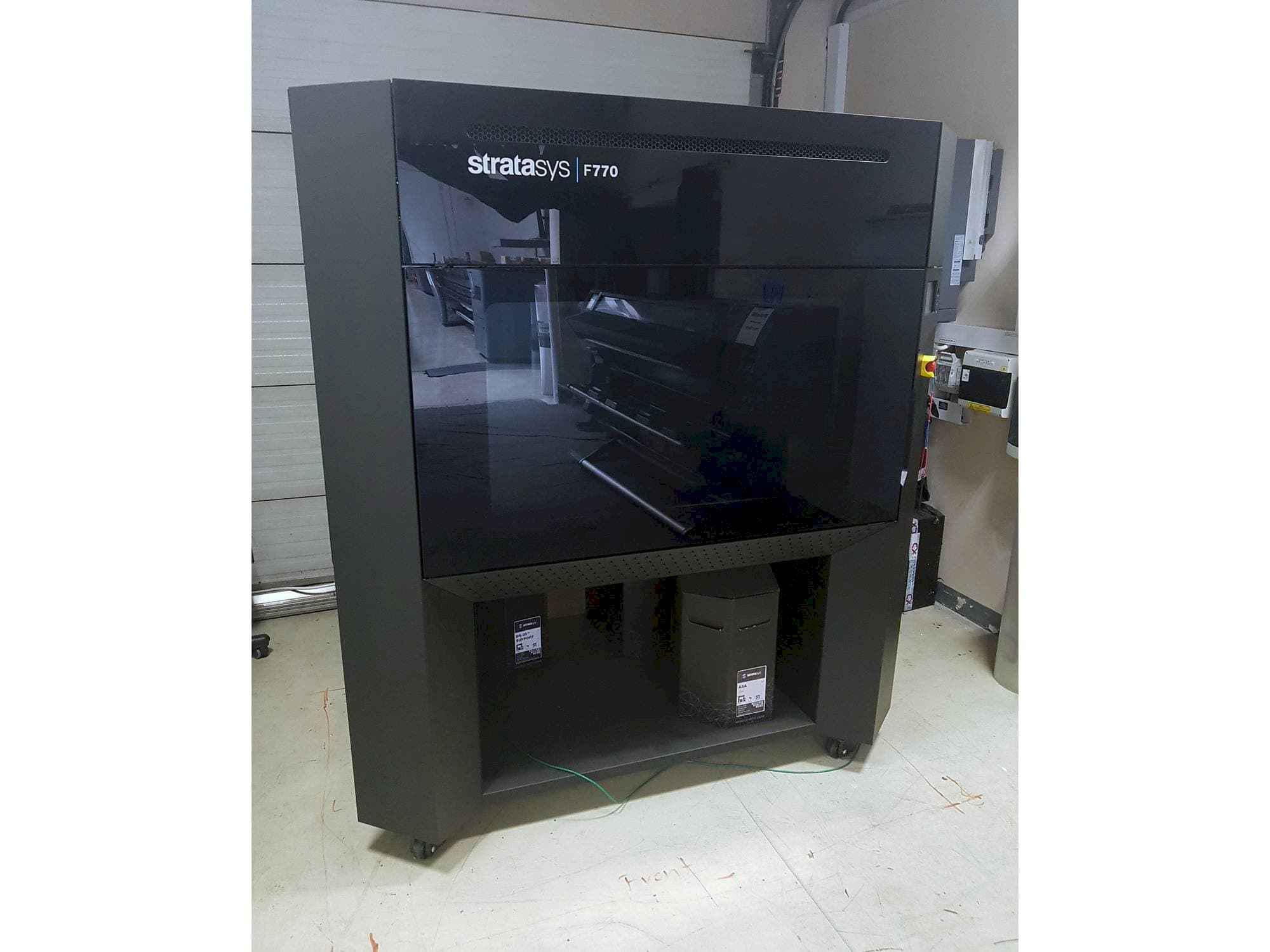 Front view of Stratasys F770 machine
