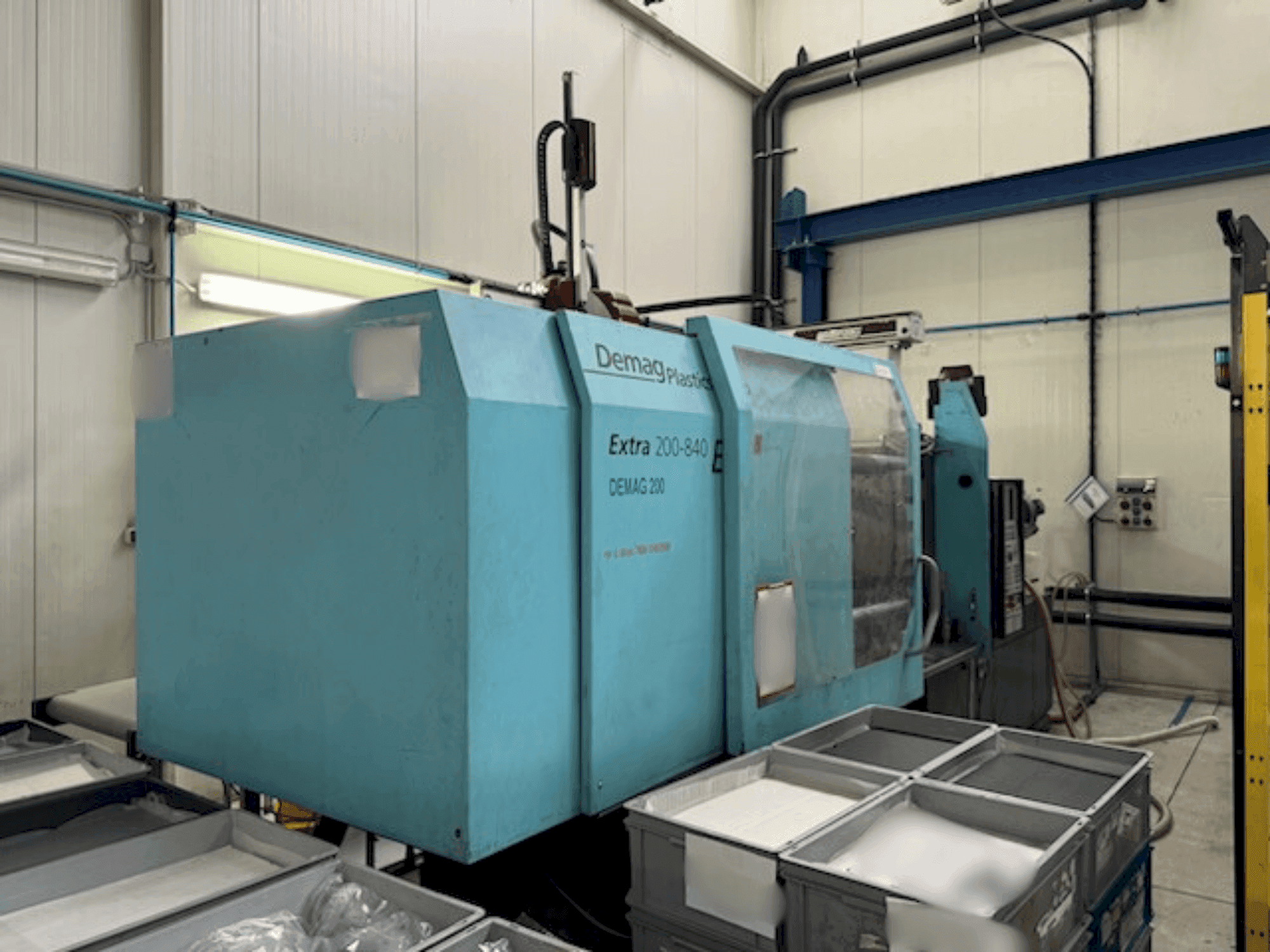 Front view of DEMAG Extra 200-840  machine