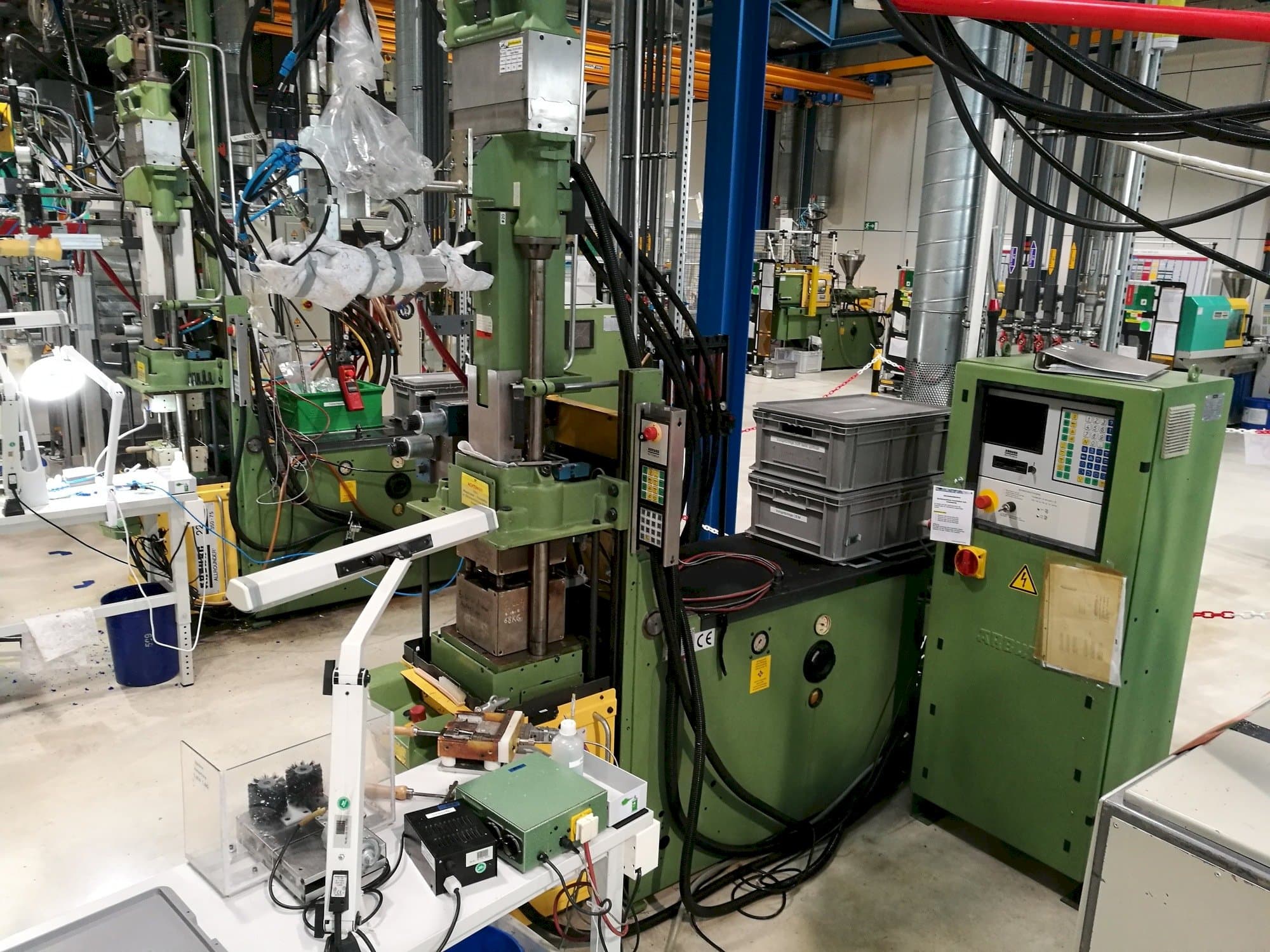 Front view of Arburg 221M-350-75U  machine