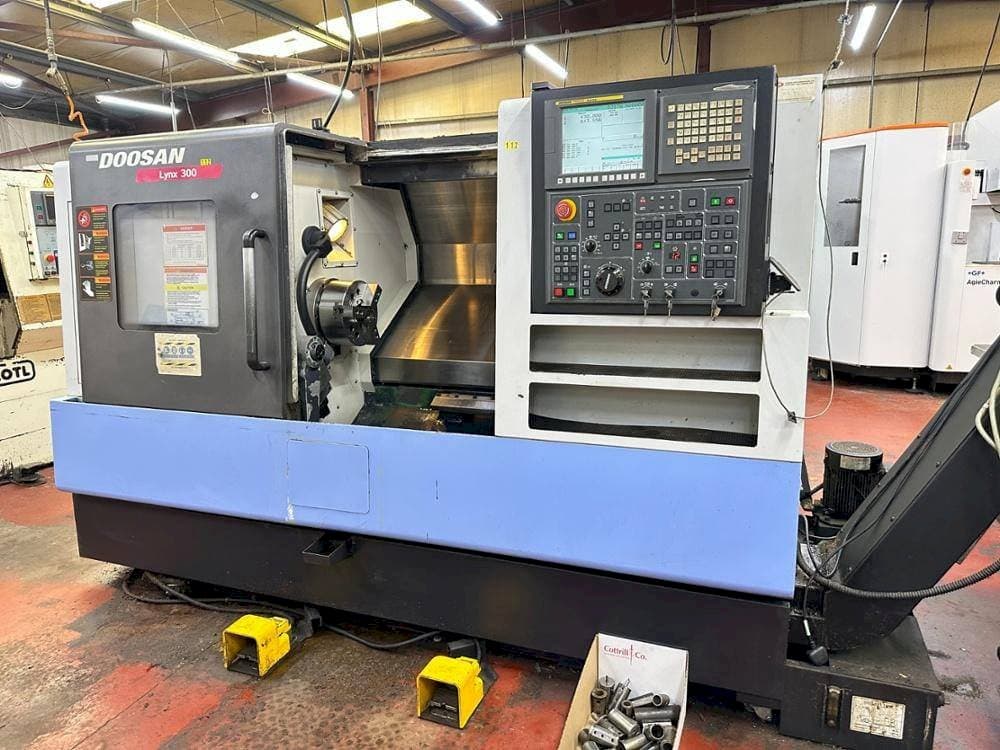 Front view of Doosan Lynx 300  machine