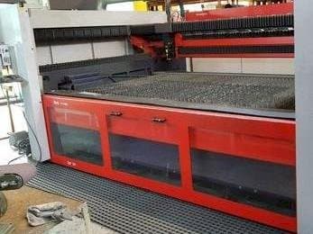 Front view of Bystronic Bystar II 3015 machine