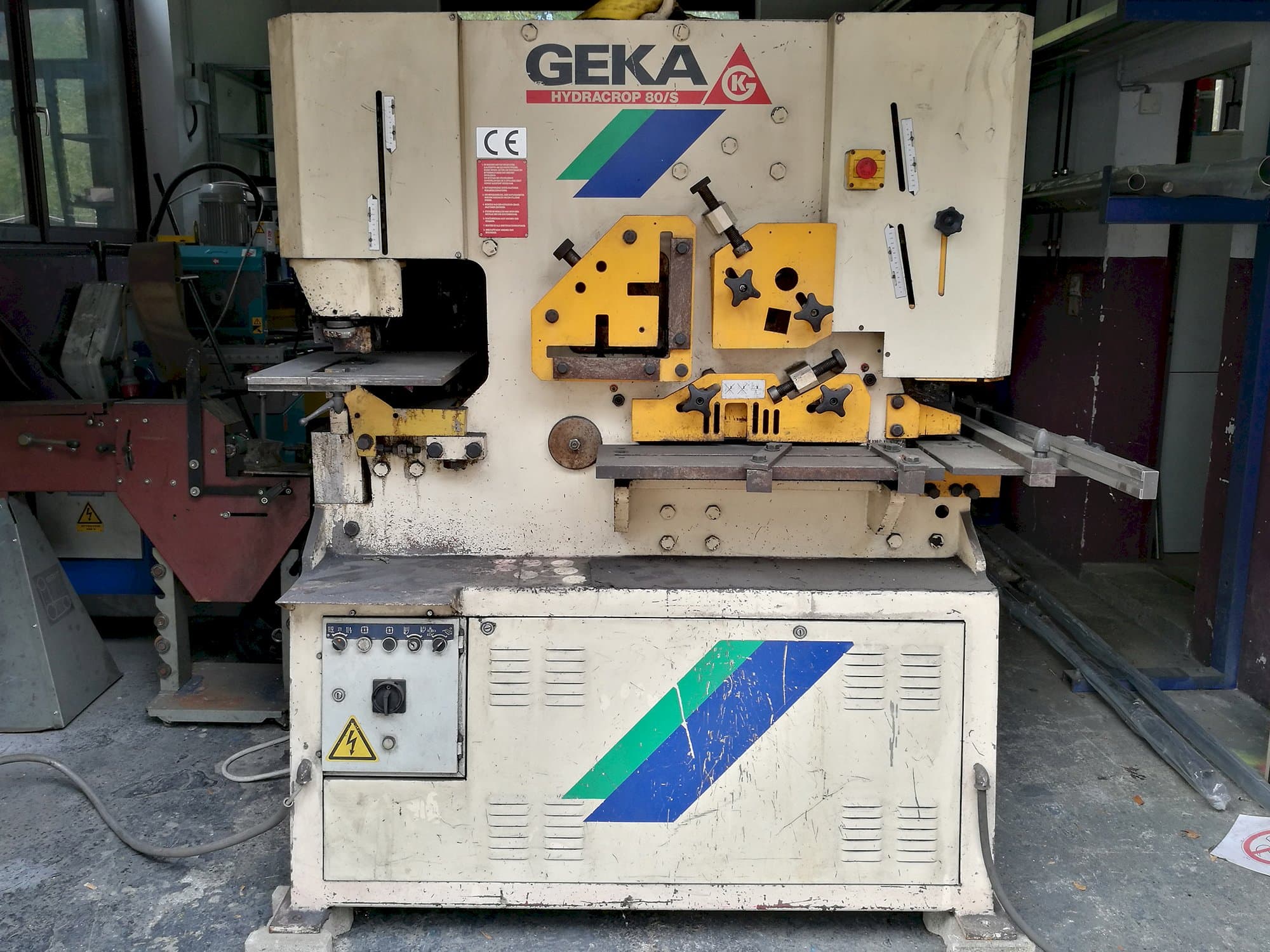 Front view of GEKA HYDRACROP 80/S Machine