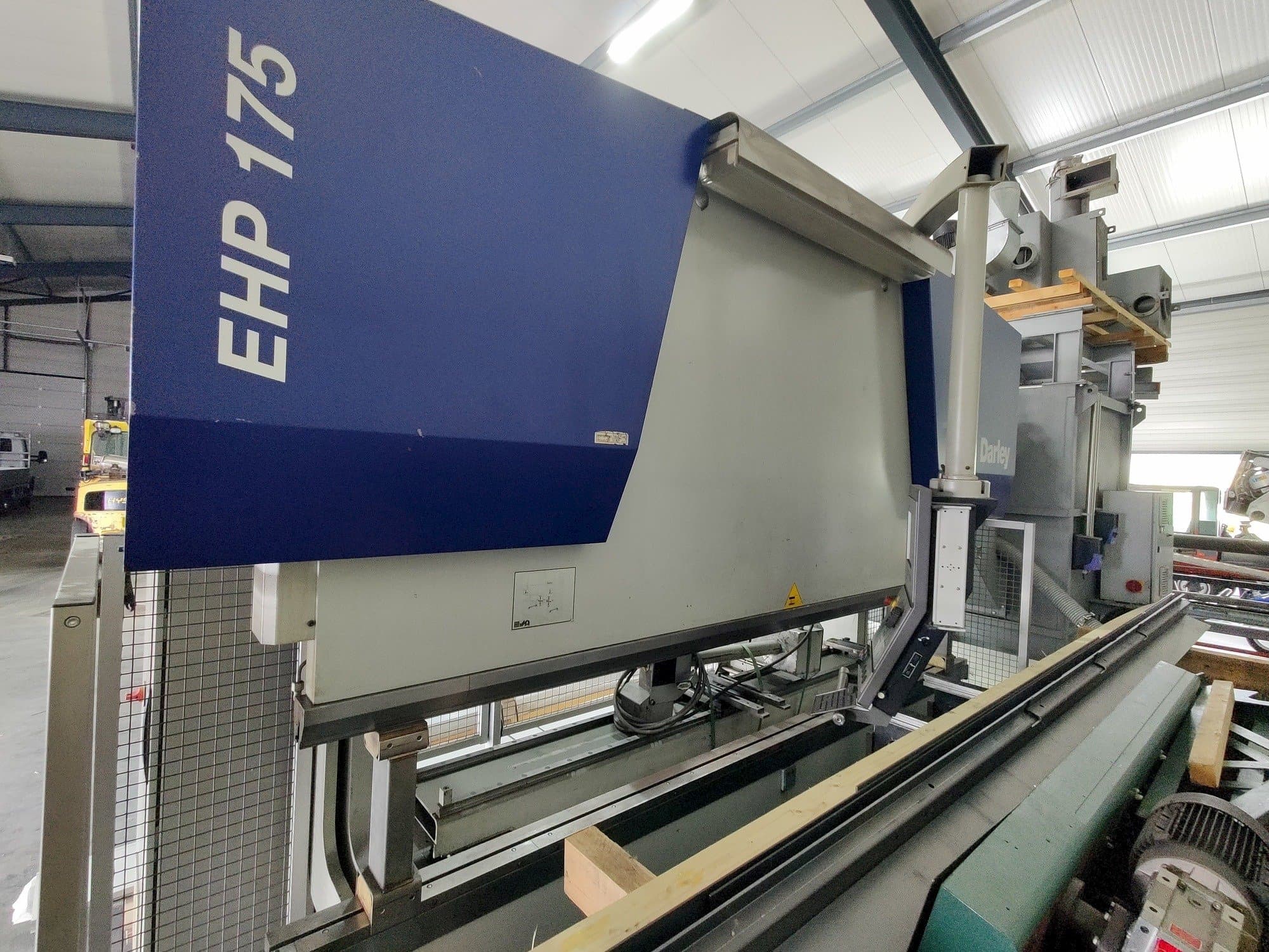 Left view of Darley EHP 175.31/25 machine