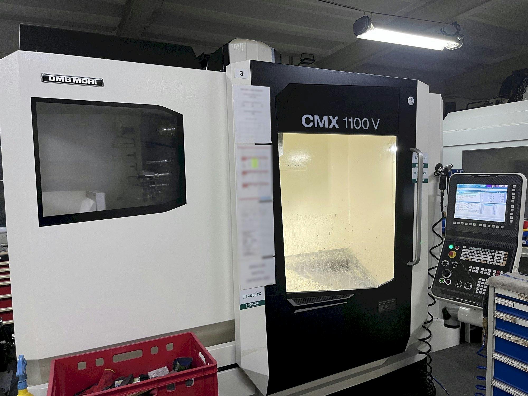 Left side view of DMG MORI CMX 1100 V  machine