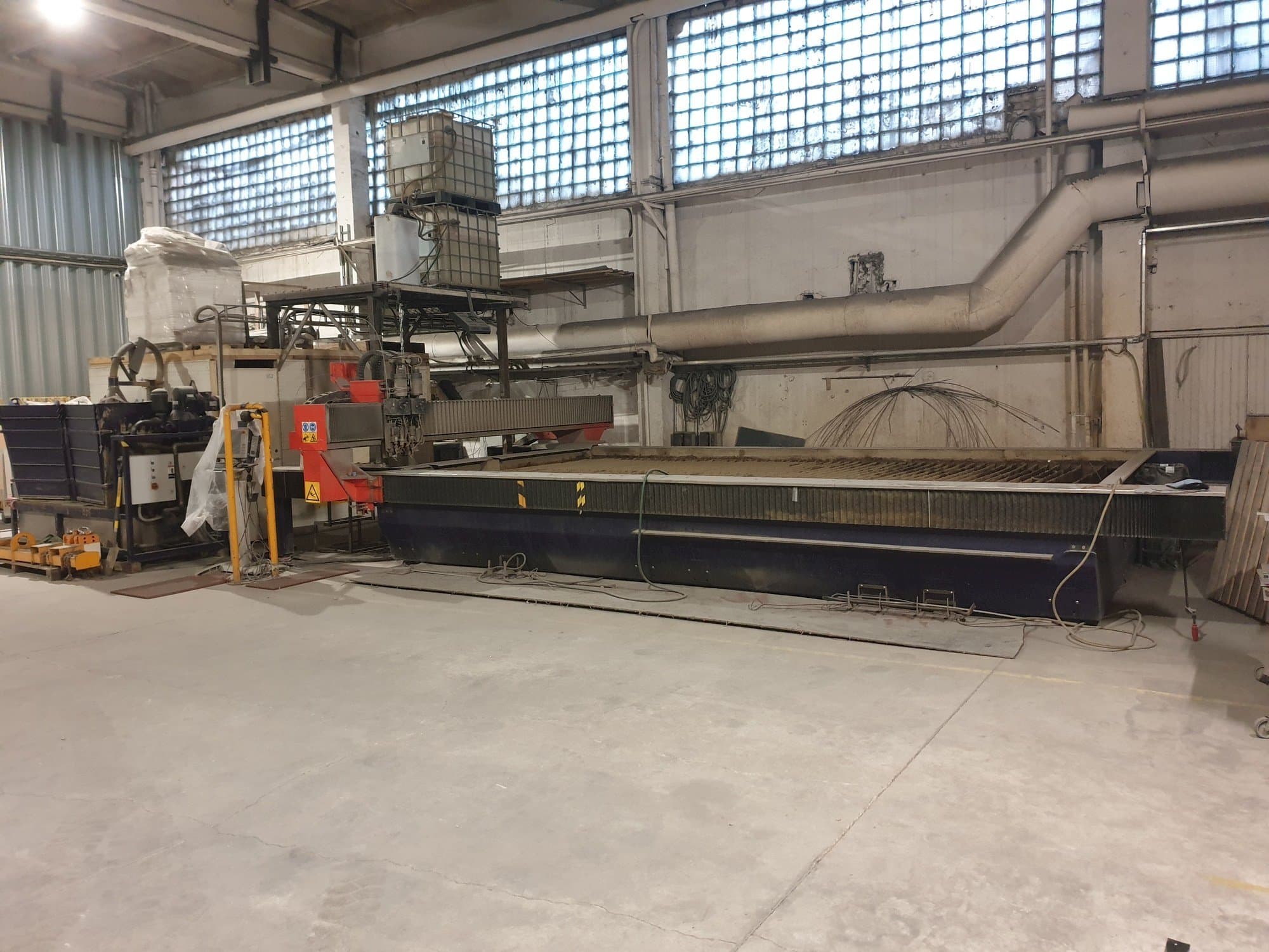 Front view of Bystronic Byjet Classic L 6030 machine