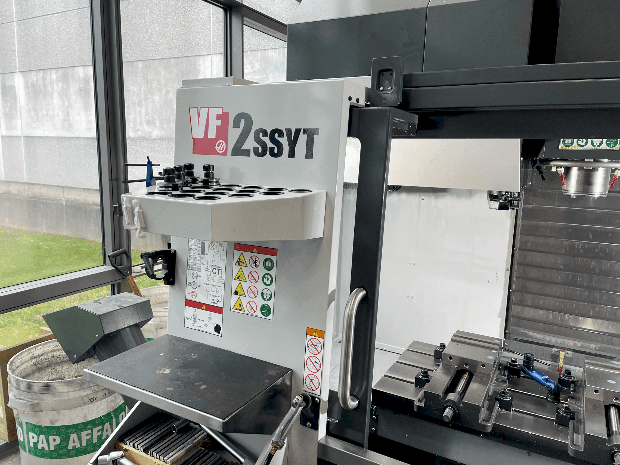 Front view of HAAS VF-2SSYT machine