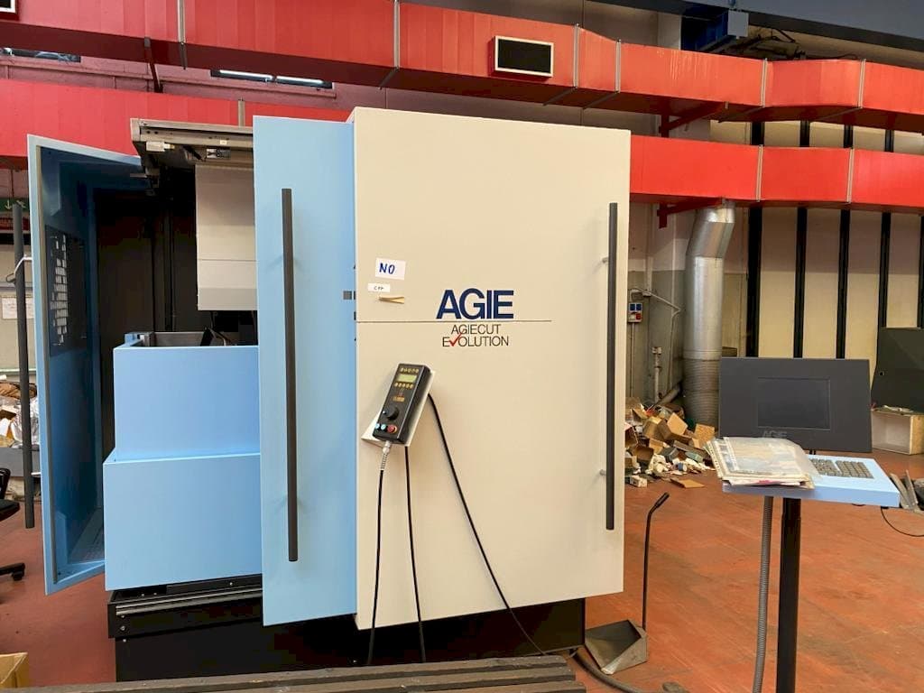 Front view of AGIE AGIEMATIC + AGIEPULS 60 HSF machine