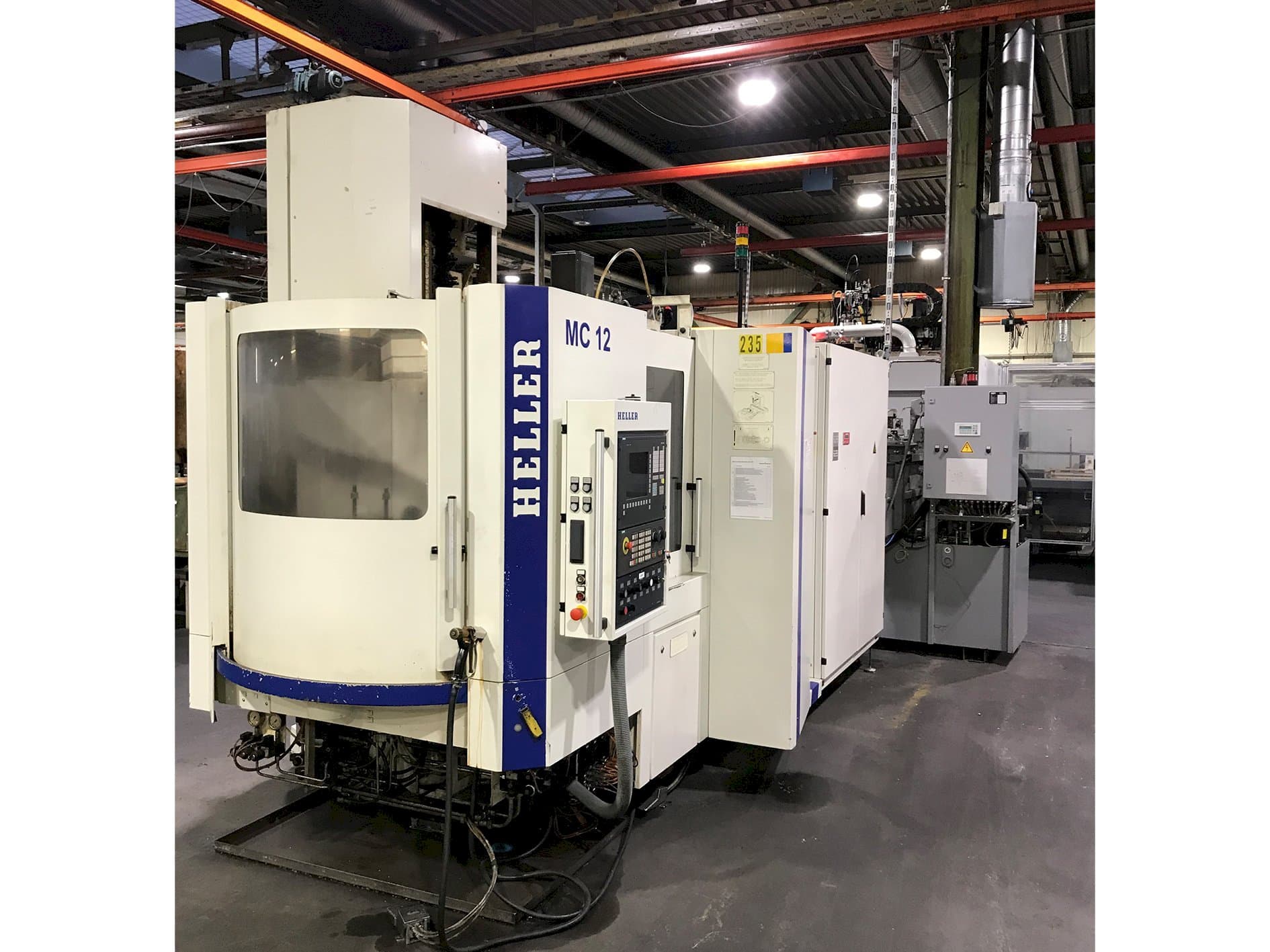 Front view of HELLER MC 12 machine