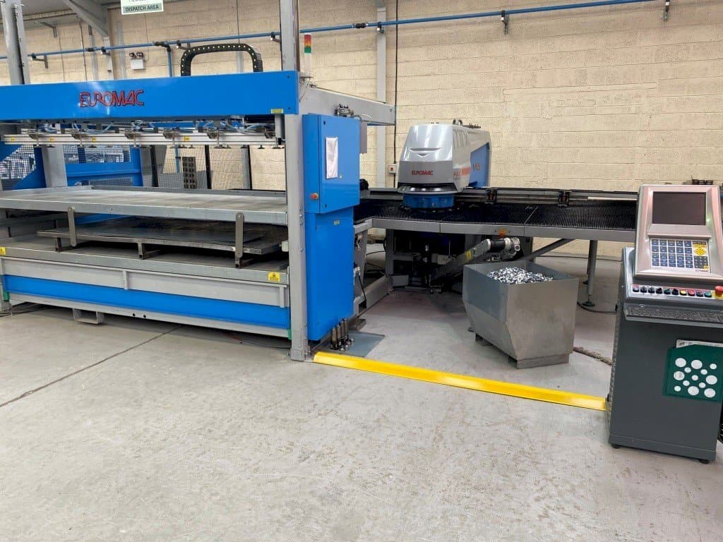 Front view of Euromac MTX Flex 12 Hybrid machine