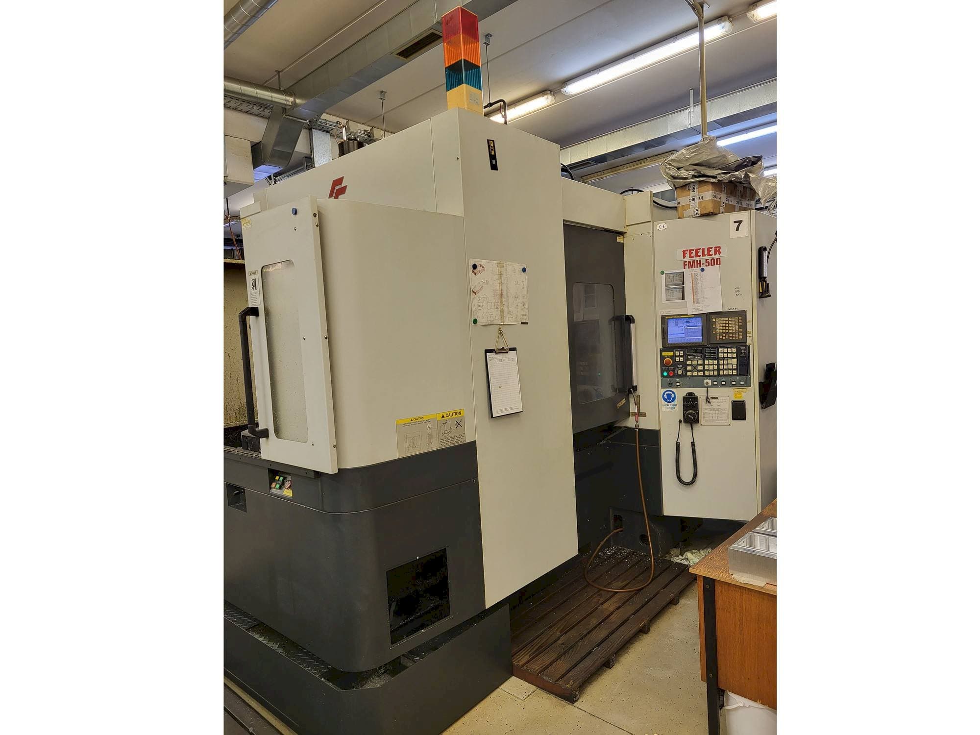 Front view of Feeler FMH-500 machine