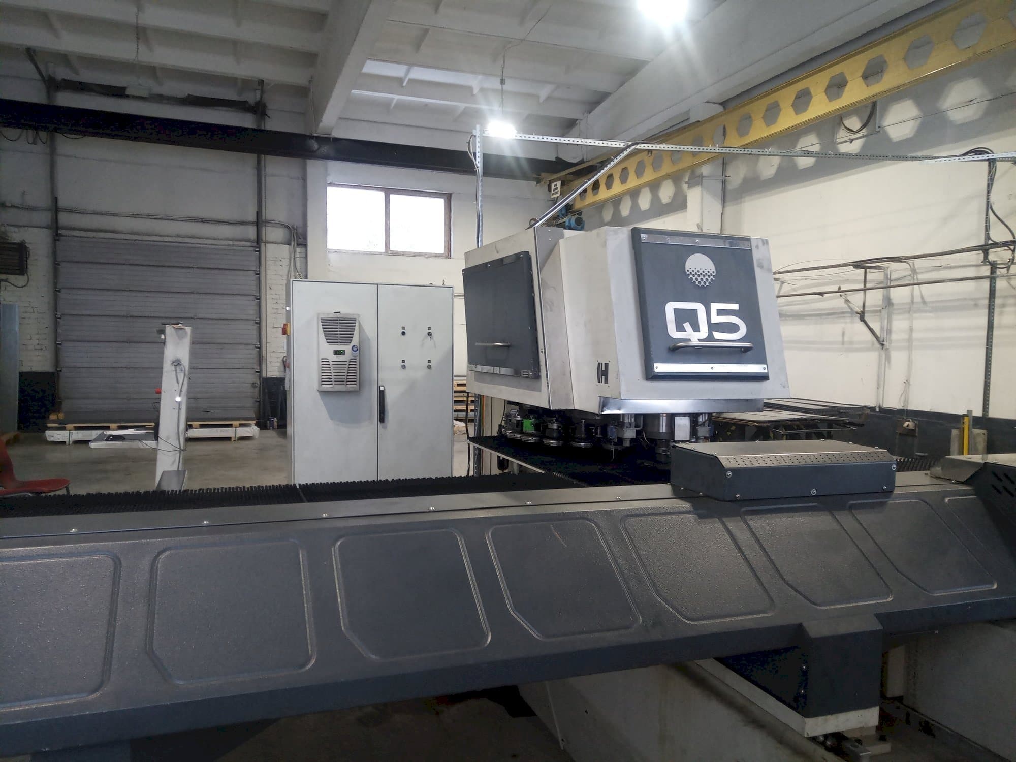 Front view of HACO Q5 – 3030 – 20 I  machine