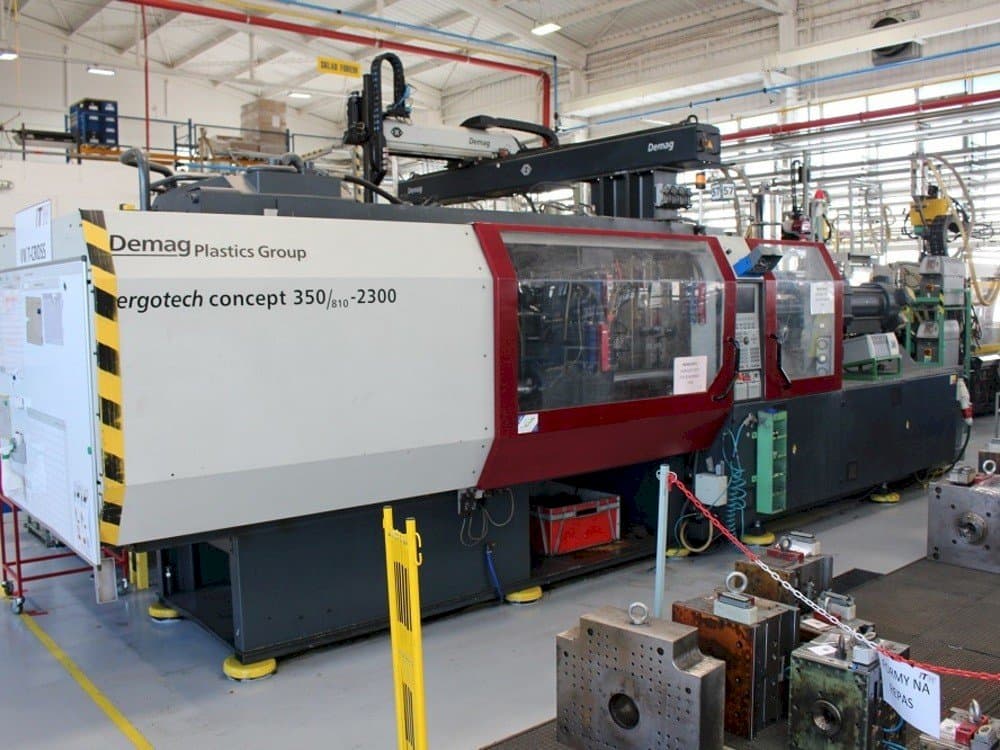 Left side view of DEMAG Ergotech 350/810-2300 machine