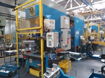 Front view of AIDA NC 1-150 machine