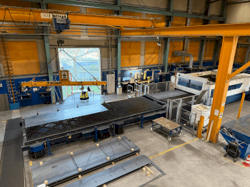 Front view of TRUMPF TruLaser 8000 machine