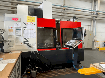 Front view of MAS MCV 1270 Power machine