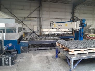 Front view of Trumpf TruLaser 3030+ Liftmaster  machine