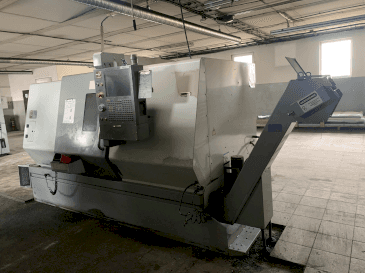 Front view of HAAS HAAS SL-30HE machine