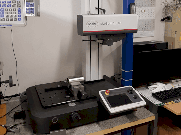 Front view of MAHR MarSurf CD 140 machine