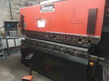 Front view of AMADA APX 100 30  machine