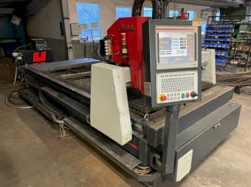 Front view of Baykal BPH 1503 + Hypertherm HPR 130  machine