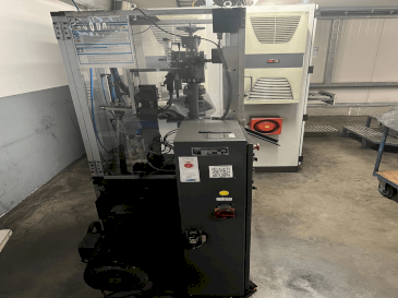 Front view of KOMAGE K 6 Mechanical Powder Press  machine