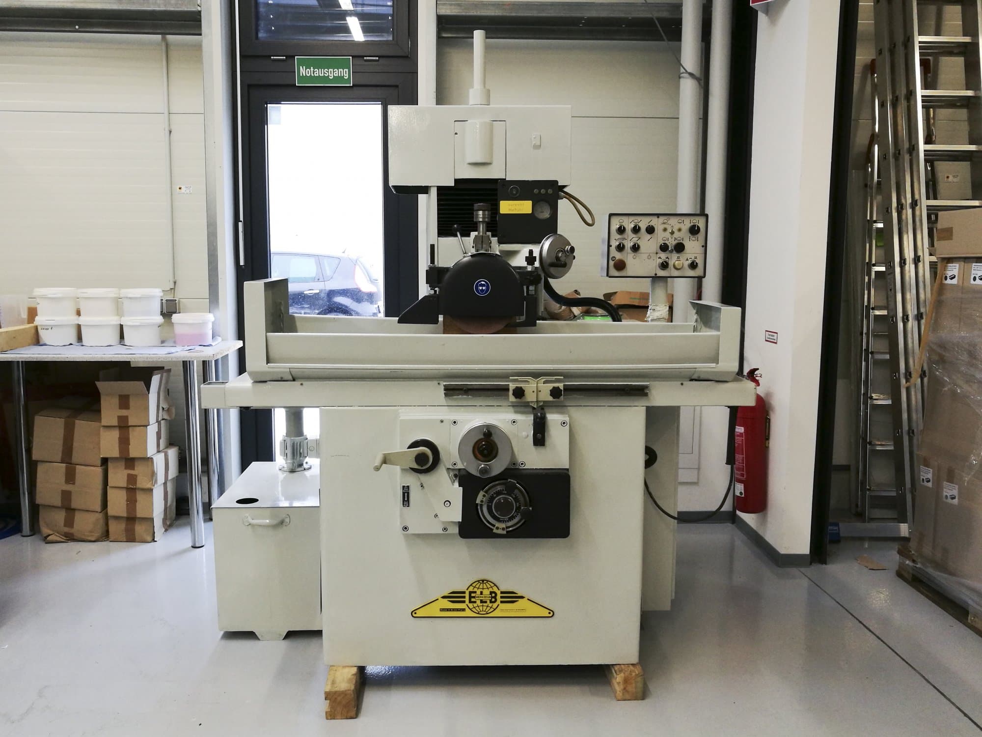 Front view of ELB Amb. 5/2 VAI-Z machine