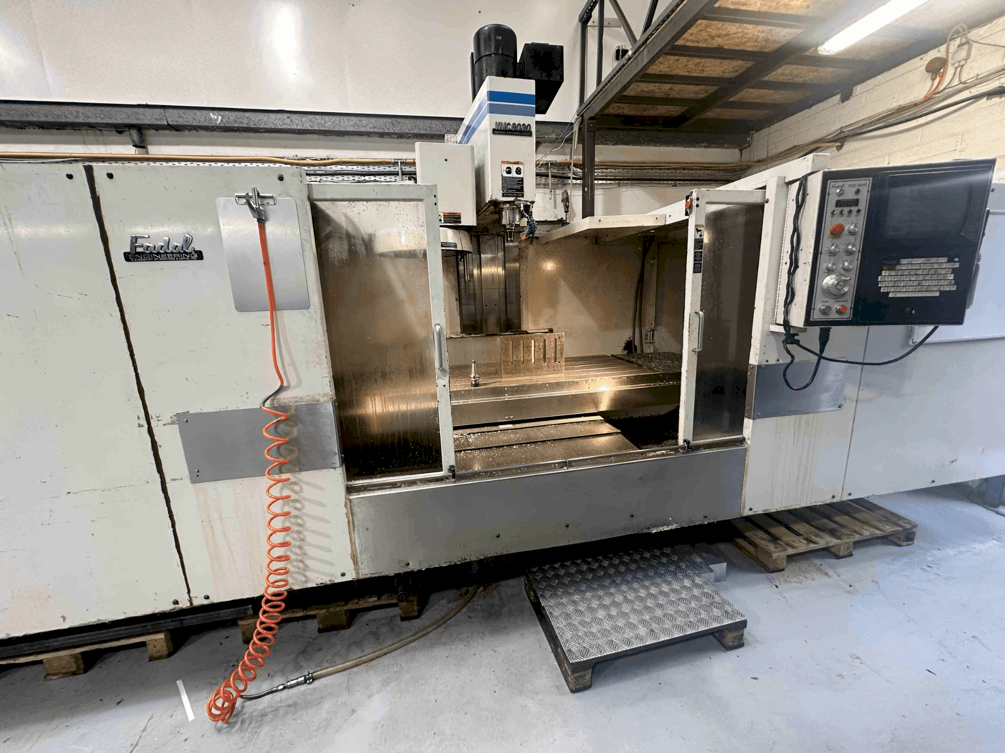 Front view of FADAL VMC8030HT machine