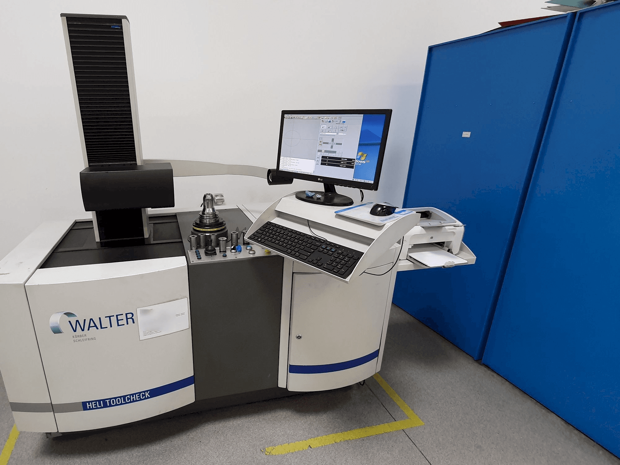 Front view of Walter Heli Toolcheck 3C machine