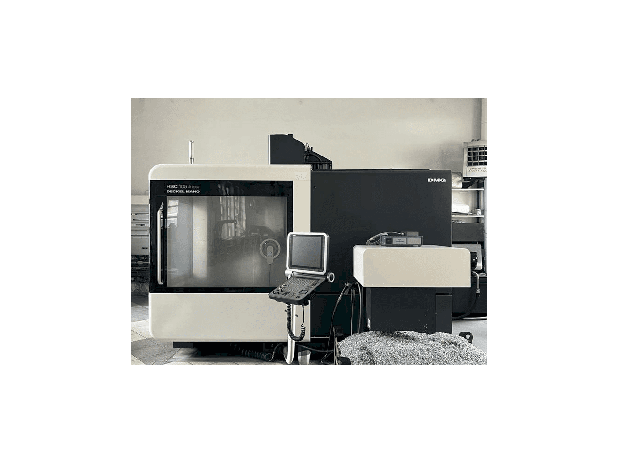 Front view of DMG HSC 105 linear machine