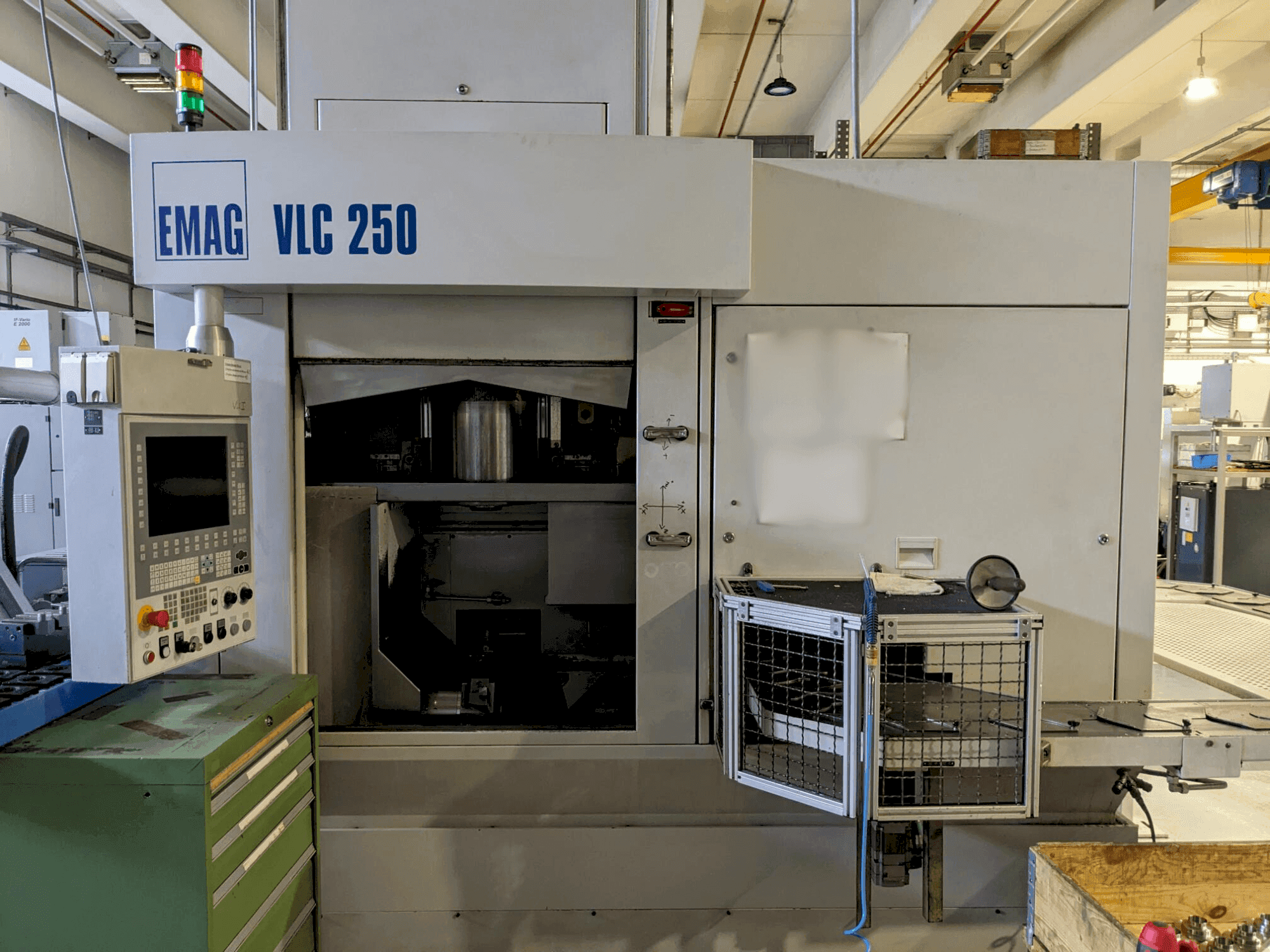Front view of EMAG VLC 250 machine