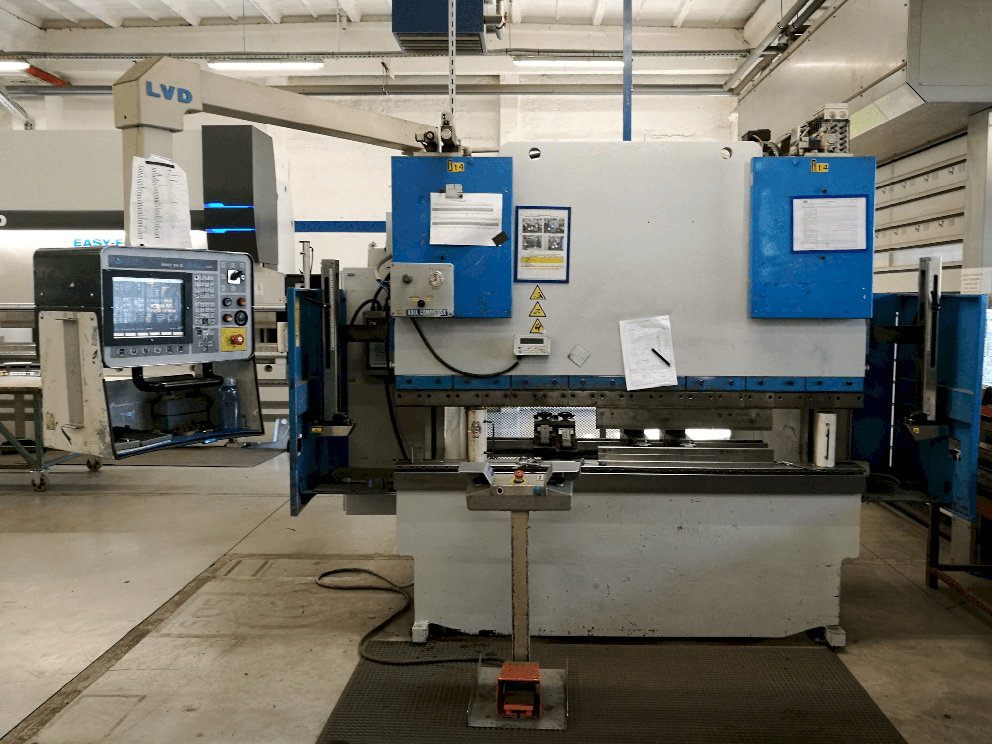 Front view of LVD PPEB 50/20 MNC 95 Machine