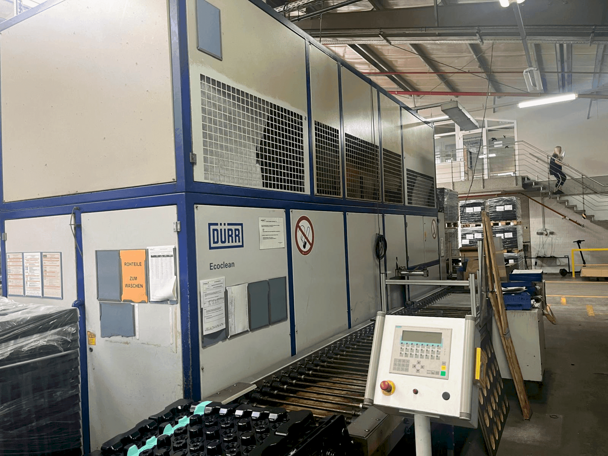 Front view of DÜRR Universal 71C (2003) machine