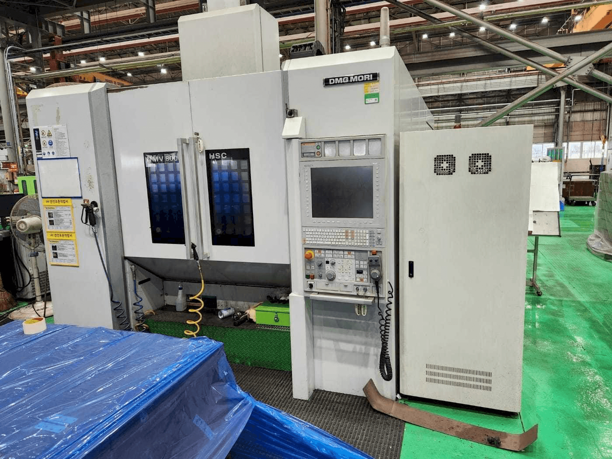 Front view of DMG MORI NMV 8000 DCG / 40 machine