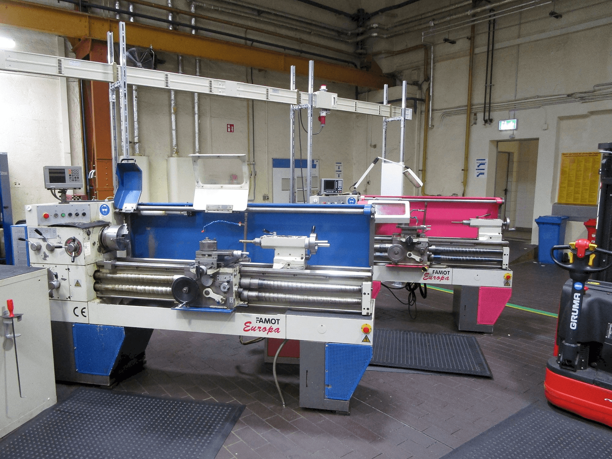 Front view of FAMOT EUROPA machine