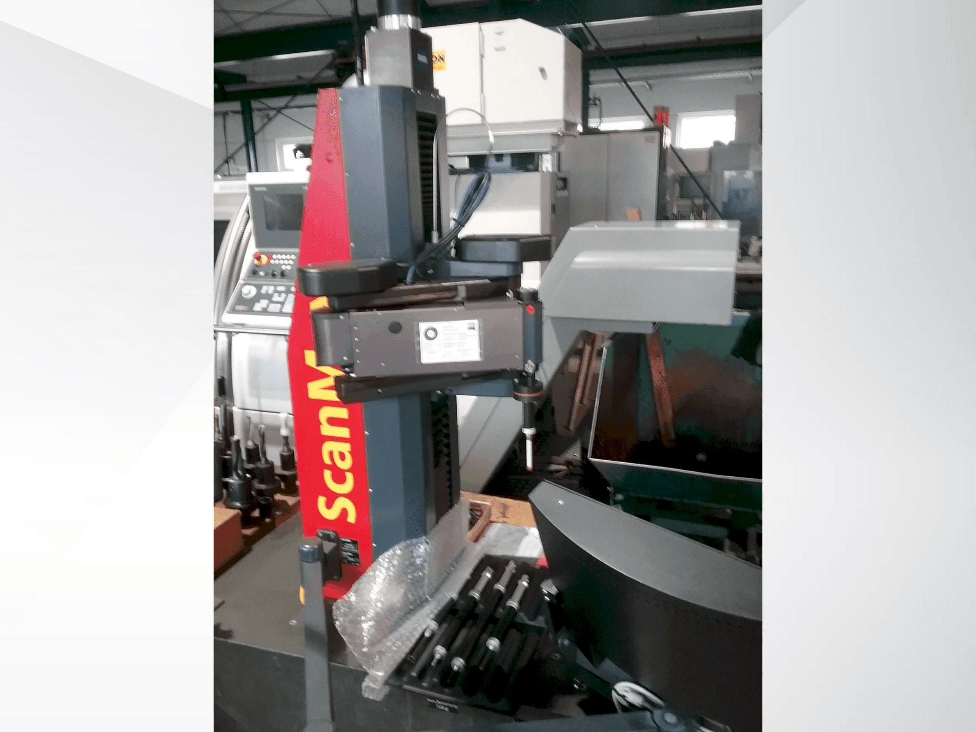 Front view of ZEISS ScanMax machine