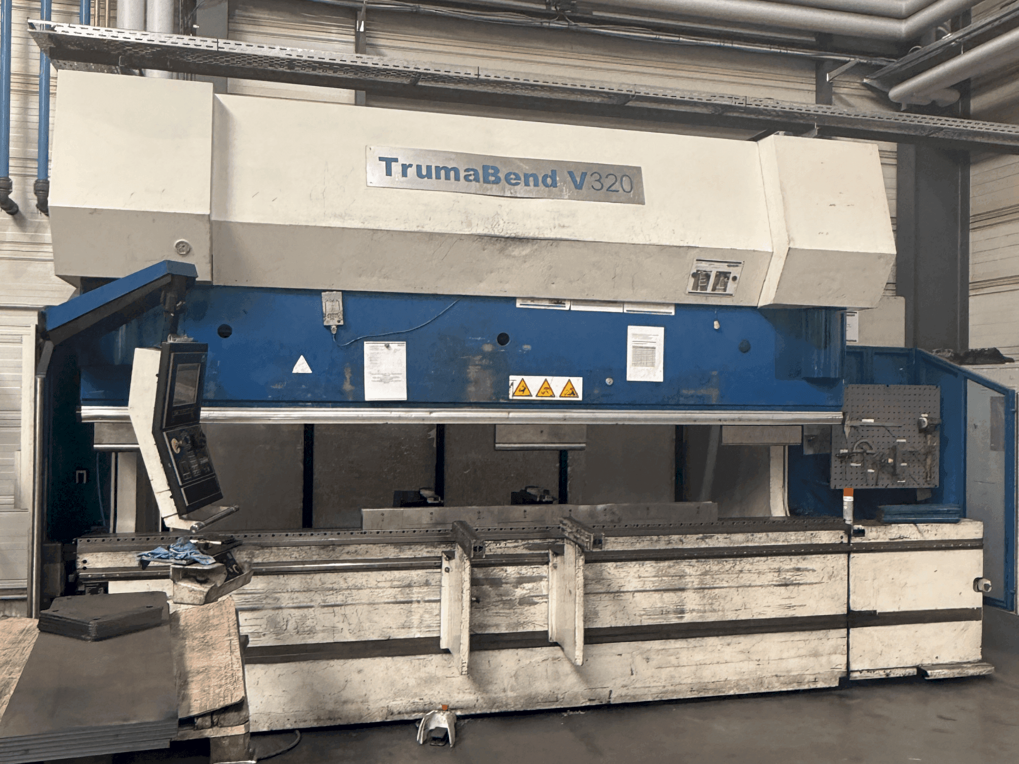 Front view of TRUMPF TrumaBend V320 machine