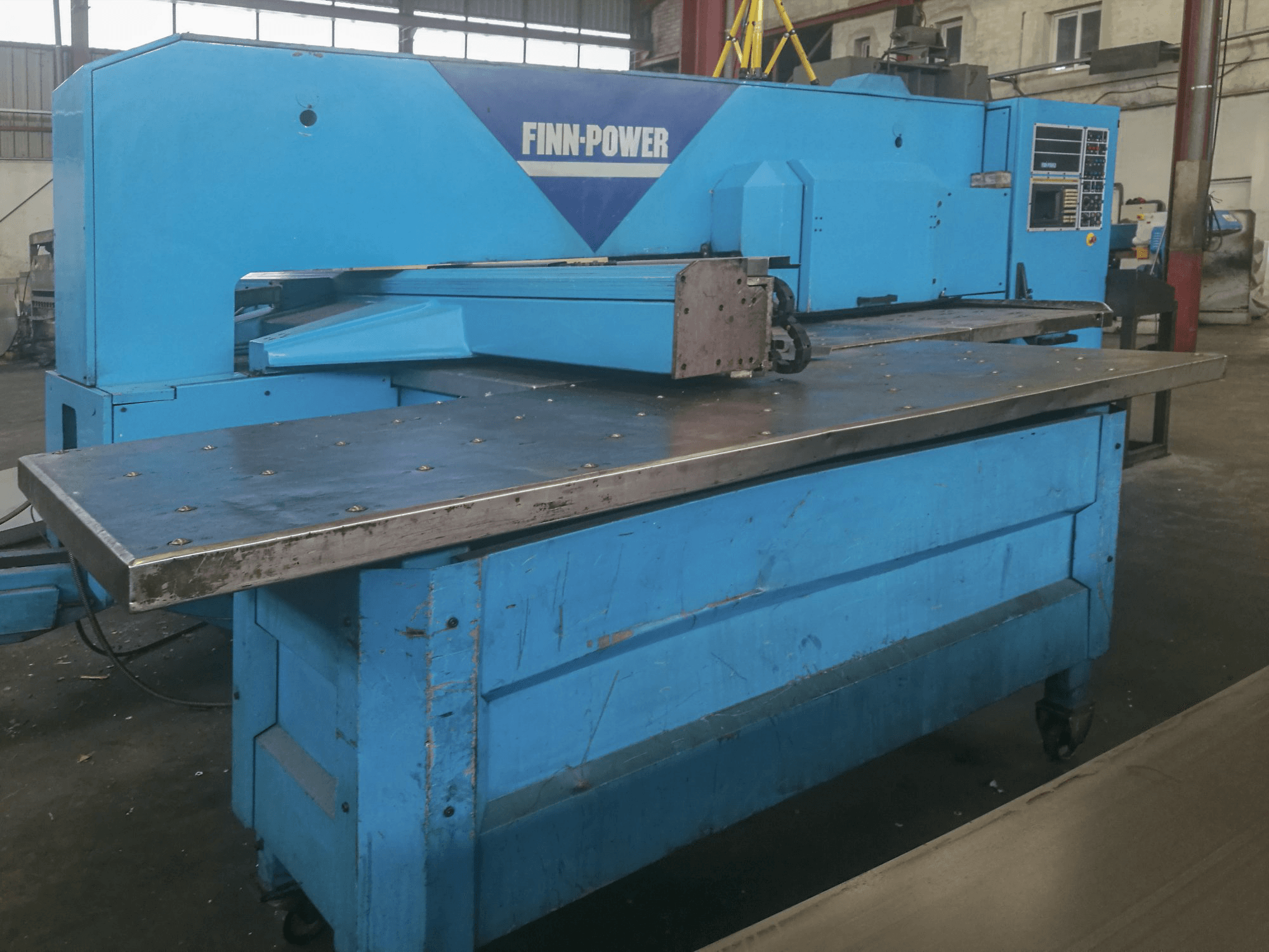 Left view of Finn-Power TP 2020 machine